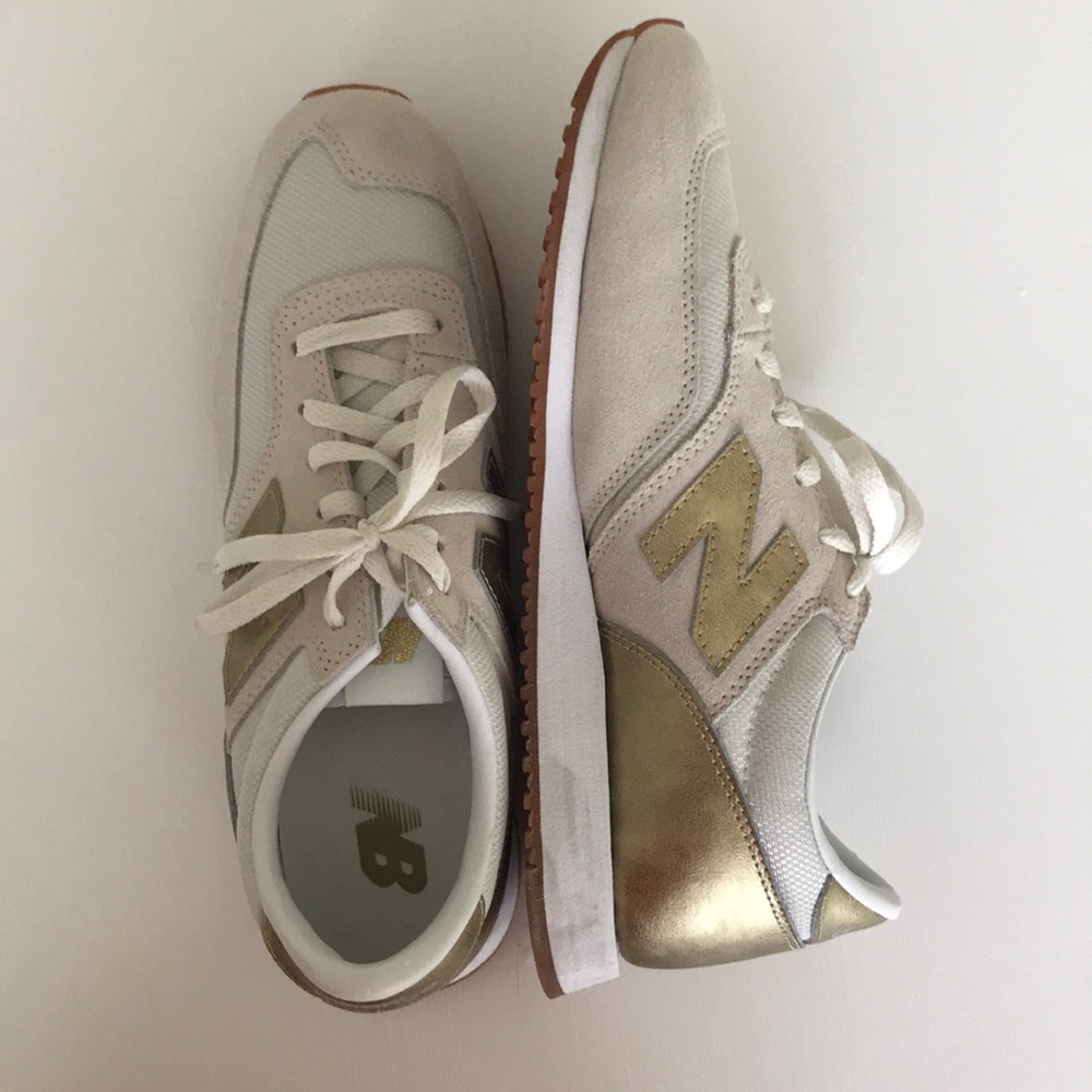 New Balance sneakers- never worn!